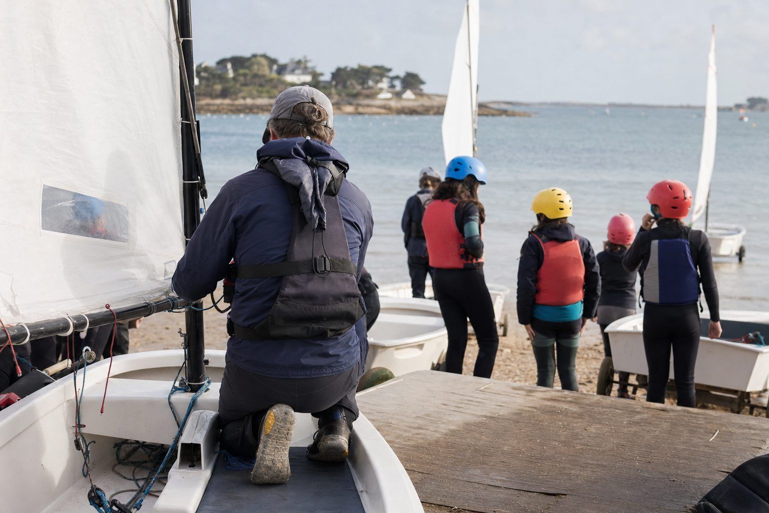 CQP initiateur voile : prérequis, rôle et parcours